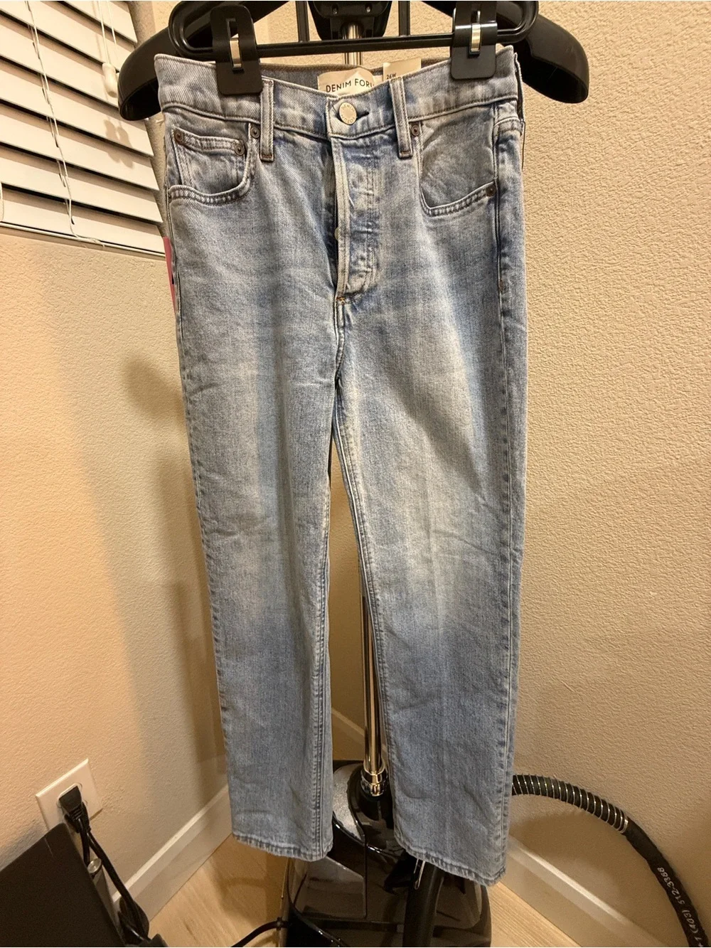Denim Forum Arlo High Rise Straight Jeans 26W/28L NWT